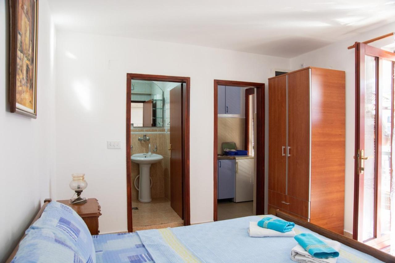 Ivona 2 Apartment Свети Стефан Екстериор снимка